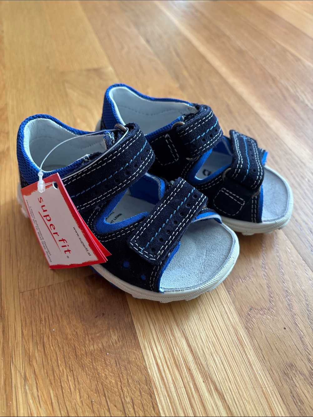 Size 5-6 NWT Toddler Superfit Sandals